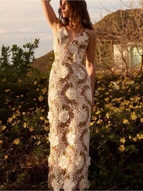 helsi blair long-sleeve v-neck floral maxi dress Helsi Blair Long-Sleeve V-Neck Floral Maxi Dress Anthropologie - Dresses - Holly Springs, North Carolina | Facebook Marketplace